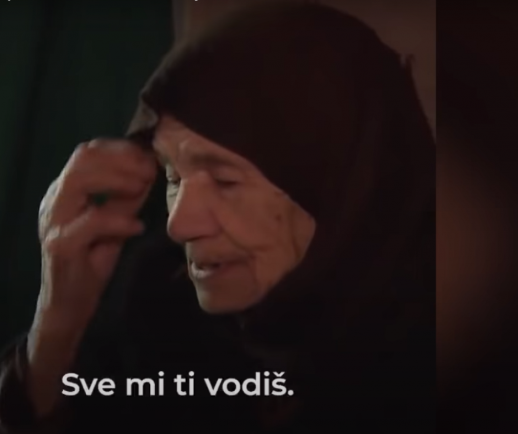 Baka u napuštenom selu