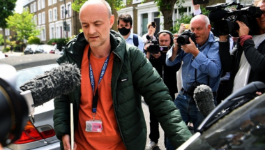 Boris Džonson, Dominik Kamings