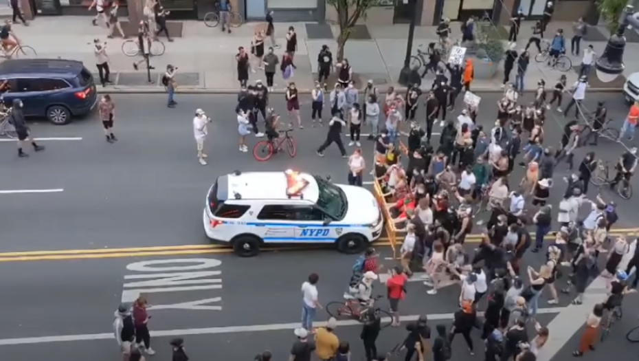 demonstracije u Americi zbog ubistva Afroamerikanca