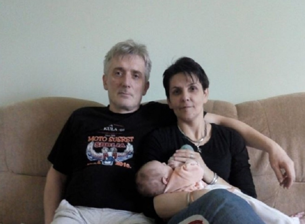 Miladin sa suprugom i detetom