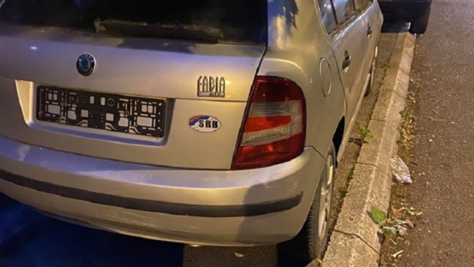 Automobili, kazne, parkiranje