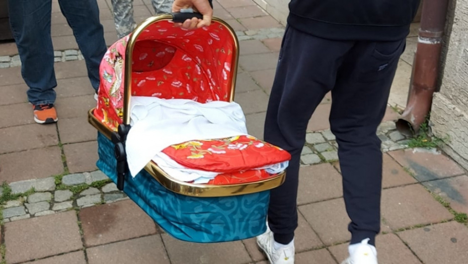 Veljko Ražnatović, Ceca Ražnatović, kolevka za malog Željka