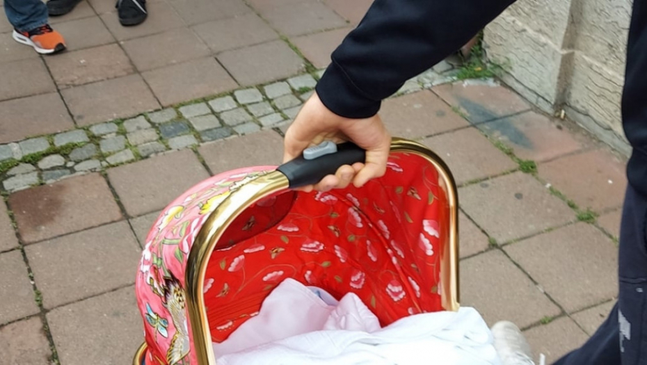 Veljko Ražnatović, Ceca Ražnatović, kolevka za malog Željka