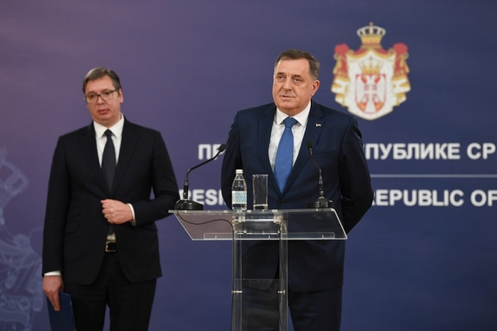 Milorad Dodik, Aleksandar Vučić