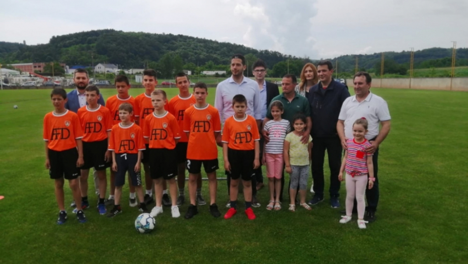 Ministar Udovičić sa fudbalerima