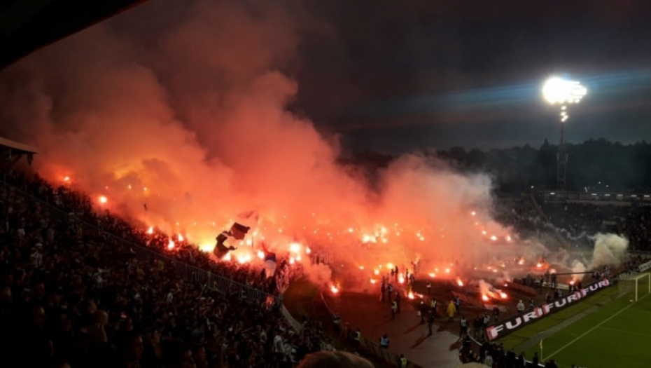 Bakljada, Stadion Partizana, navijači