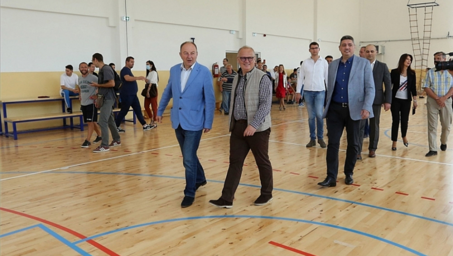 Nova fiskulturna sala