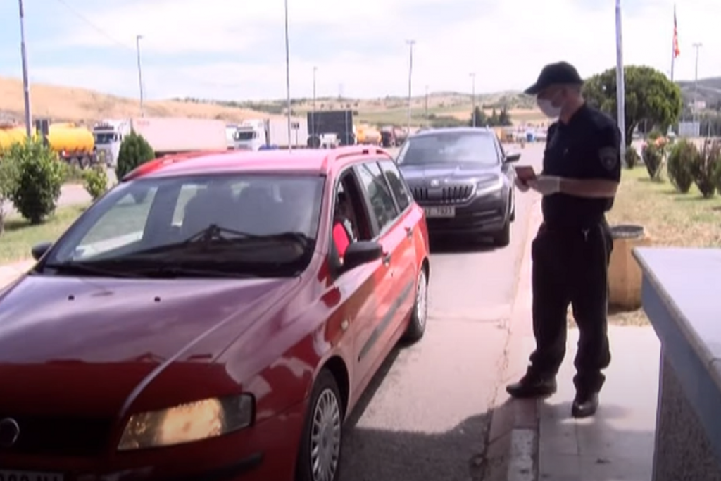 Srbi na granici sa Grčkom