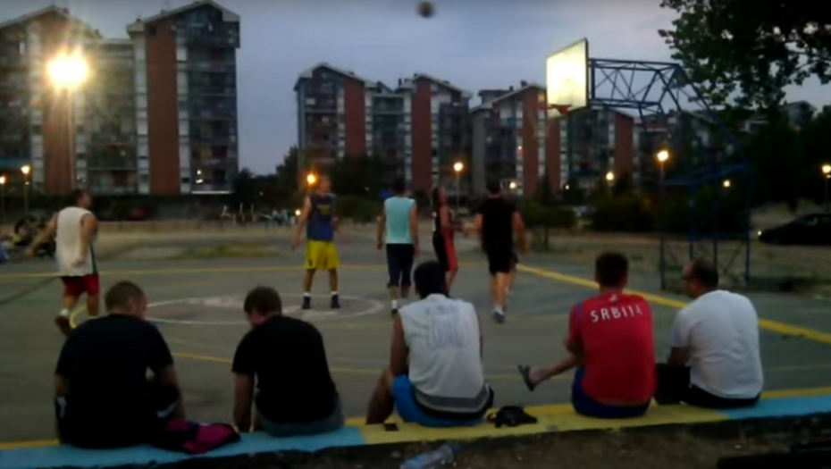 Košarkaški teren u Borči