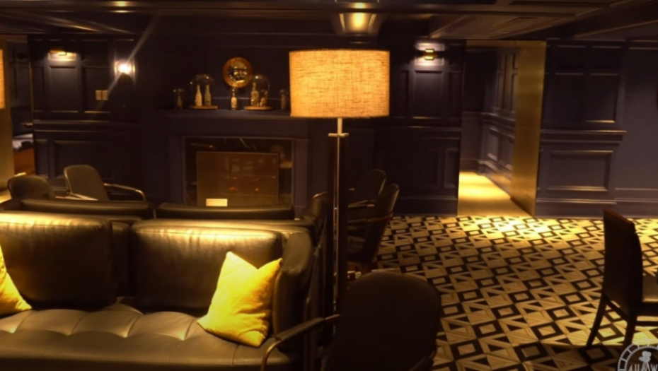 Jaht klub u Diznilendu