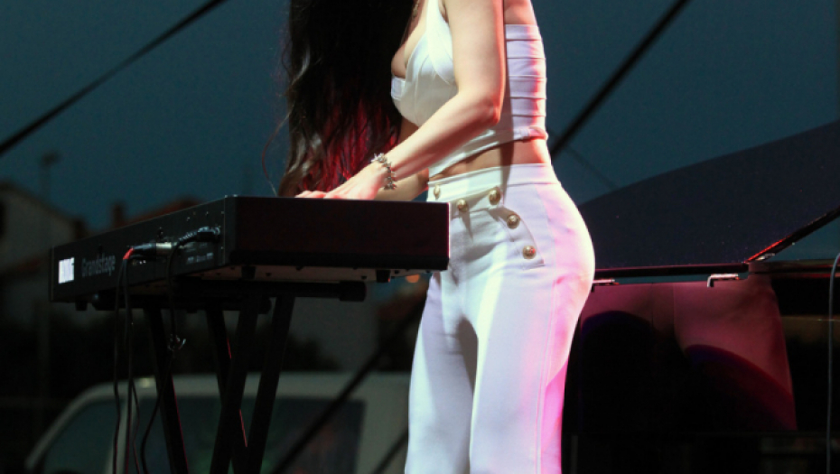 Nole na nastupu Džibonija