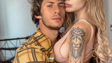 Antonući sa devojkom