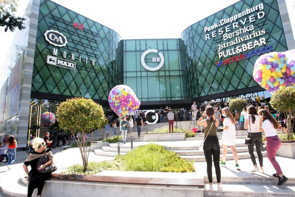 Vesić otvorio tržni centar