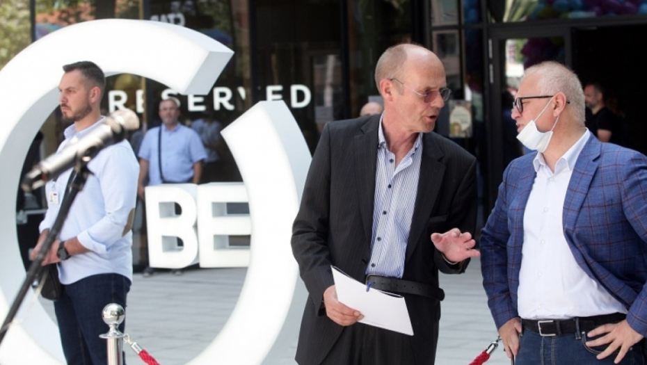 Vesić otvorio tržni centar