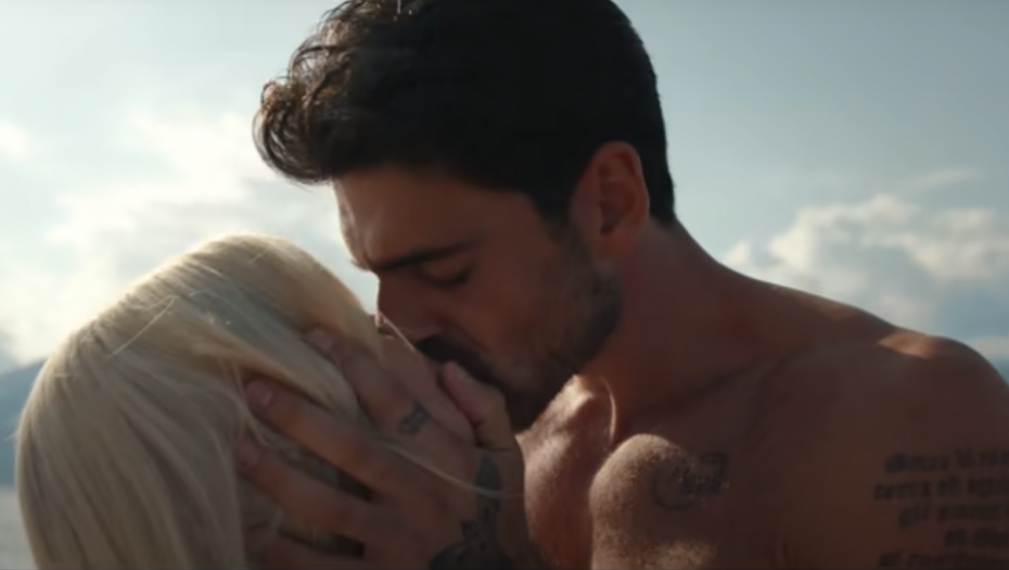 Film 365 dana, Majkl Morone