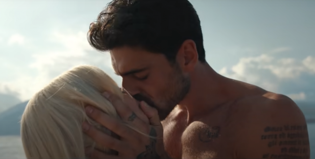 Film 365 dana, Majkl Morone