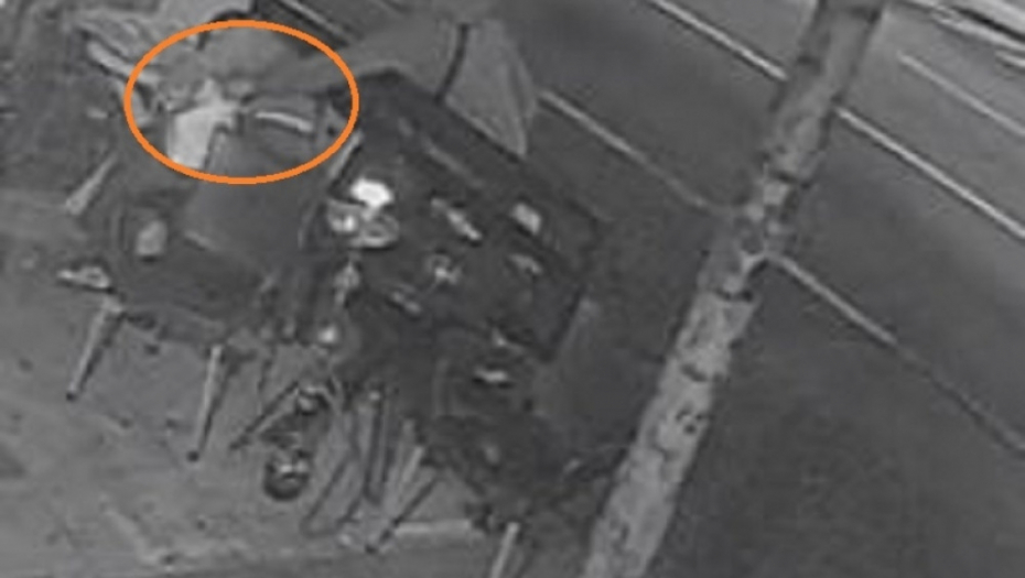 Azilanti kradu torbicu