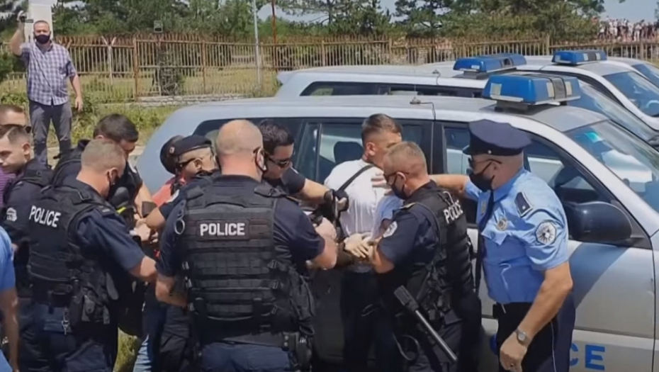 Privođenje na Gazimestanu, Vidovdan 2020. Kosovska policija