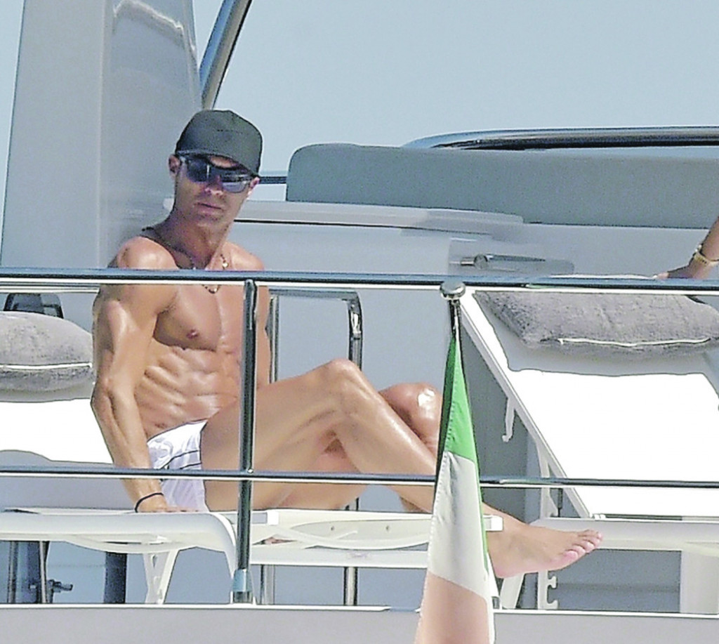 Georgina i Kristijano na jahti