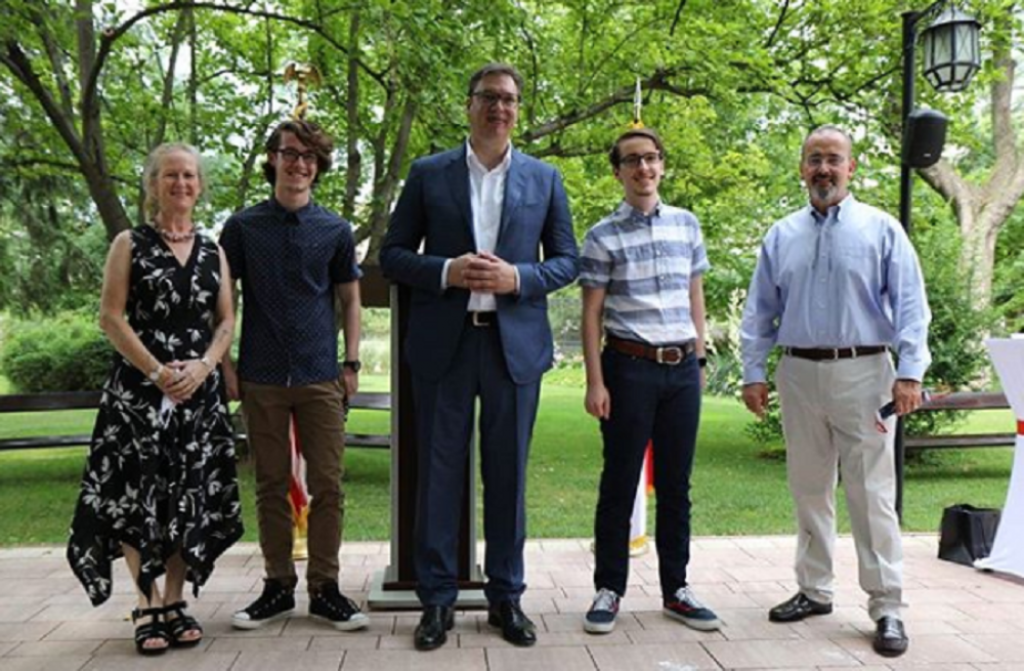 Vučić gost američkog ambasadora Entonija Godfrija 