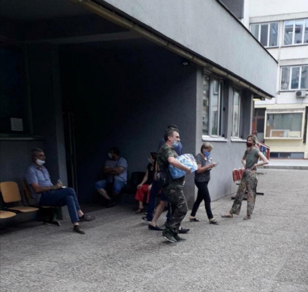 Sns aktivsti obi&scaron;li Kovid ambulante