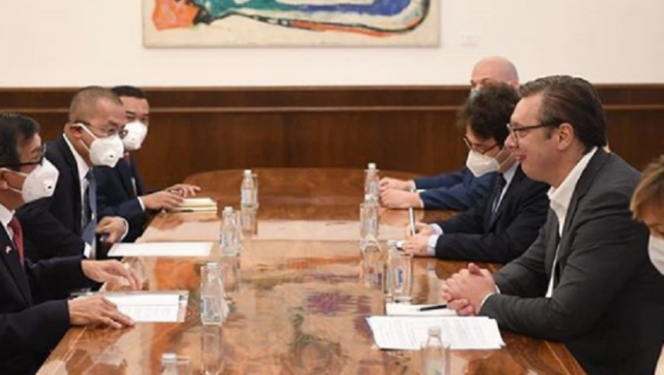 Aleksandar Vučić, Jason Laolije