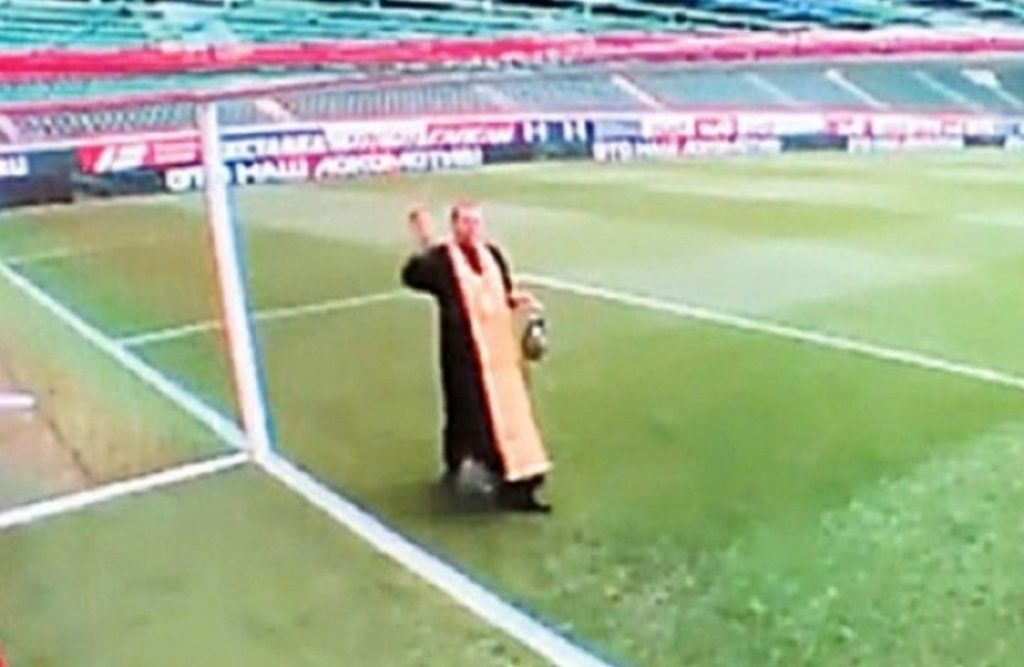 Lokomotiva sveštenik