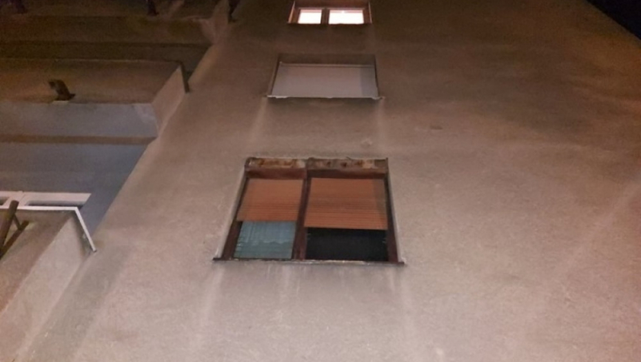 Prozor, stan, zgrada