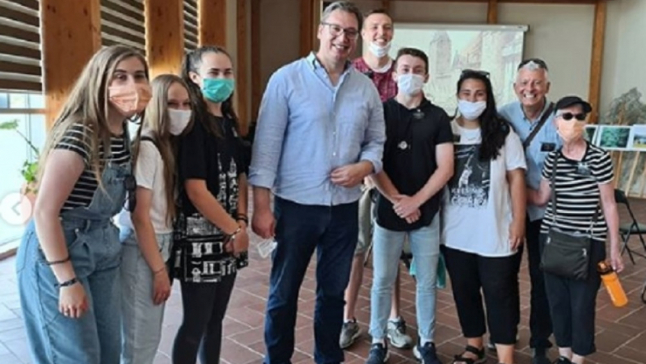 Aleksandar Vučić sa građanima