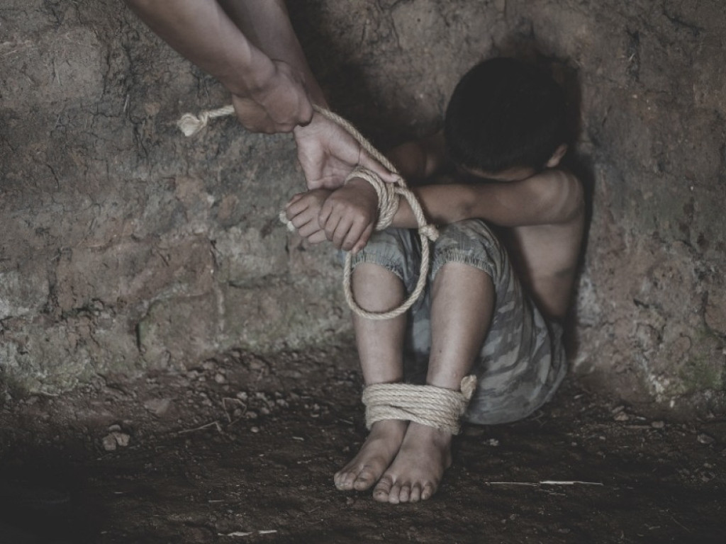 Otmica, Kidnapovanje, Zlostavljanje