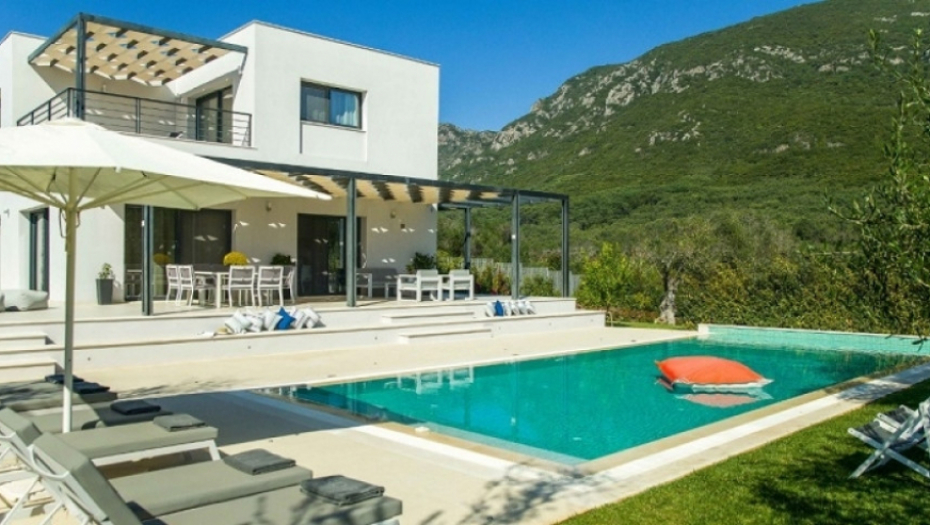 Vila Almira Akasta na ostrvu Krf