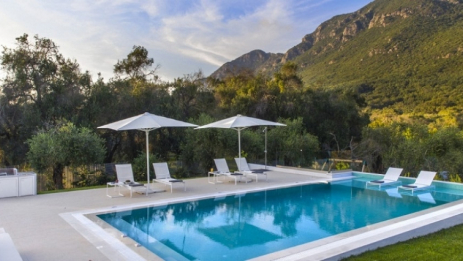 Vila Almira Akasta na ostrvu Krf