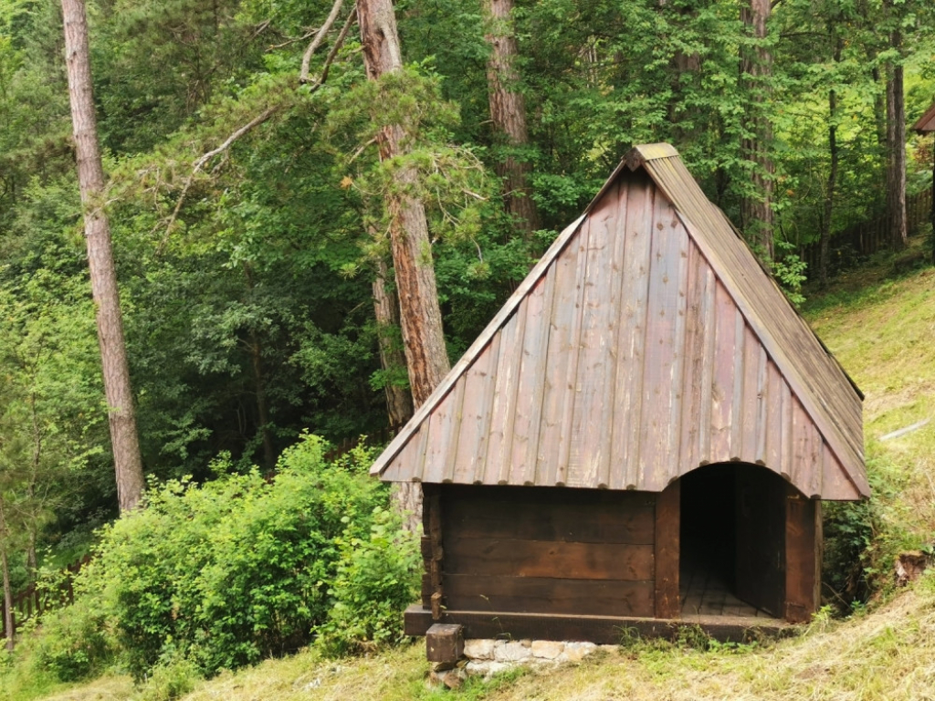 Zlatiborska crkva u selu Jablanica