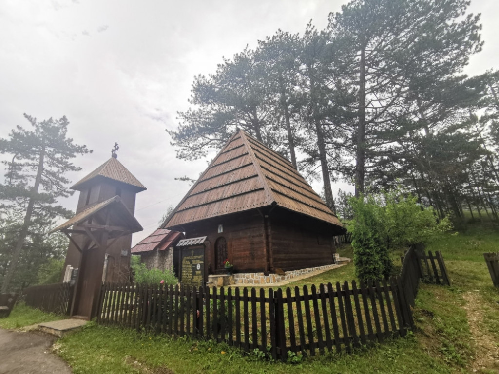 Zlatiborska crkva  u selu Jablanica