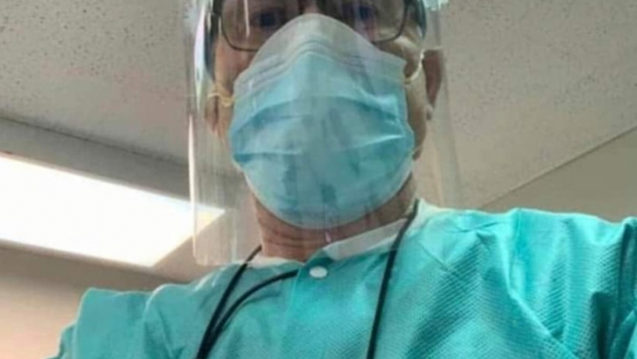 doktor sa slikom Bred Pita