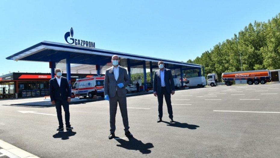Gazprom, NIS, benzinska stanica