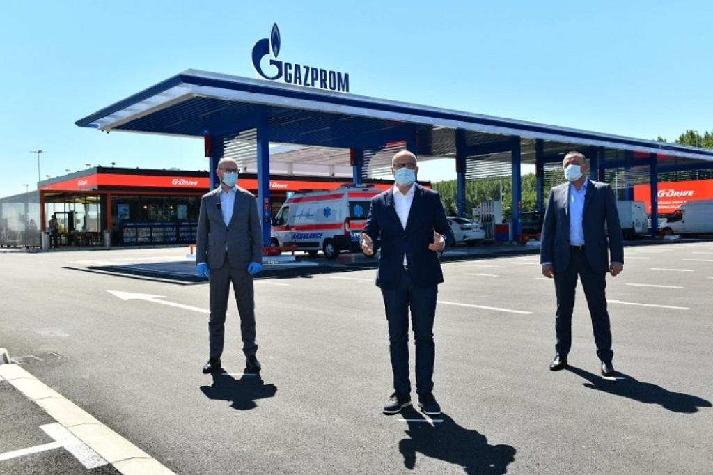 Gazprom, NIS, benzinska stanica