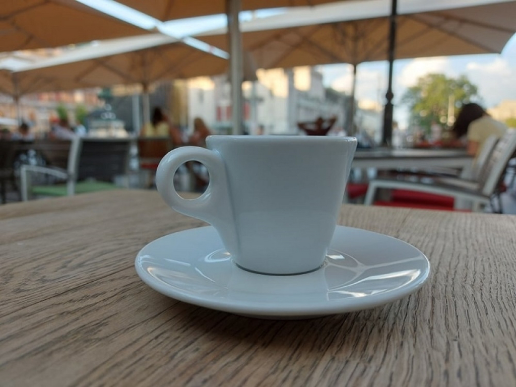 &Scaron;oljica epsreso kafa