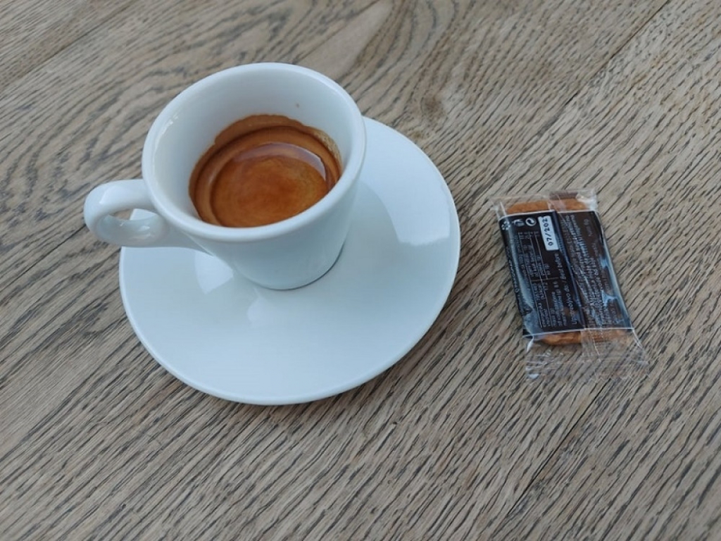 &Scaron;oljica epsreso kafa