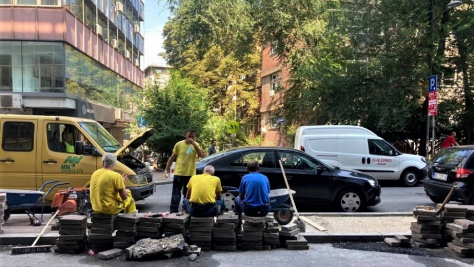 Radnici, radovi, građevina