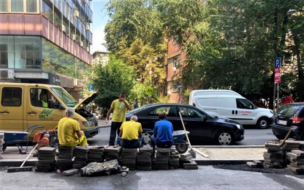 Radnici, radovi, građevina