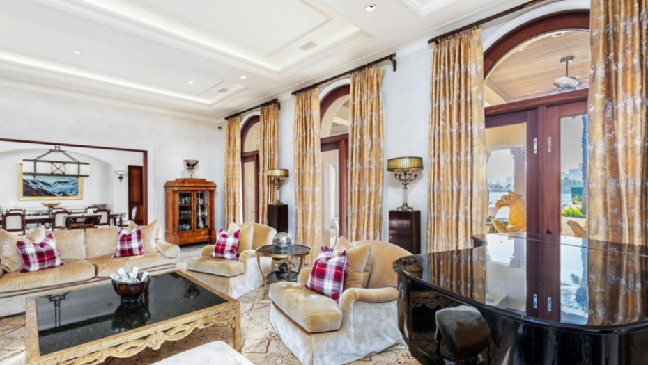 Vila Dženifer Lopez