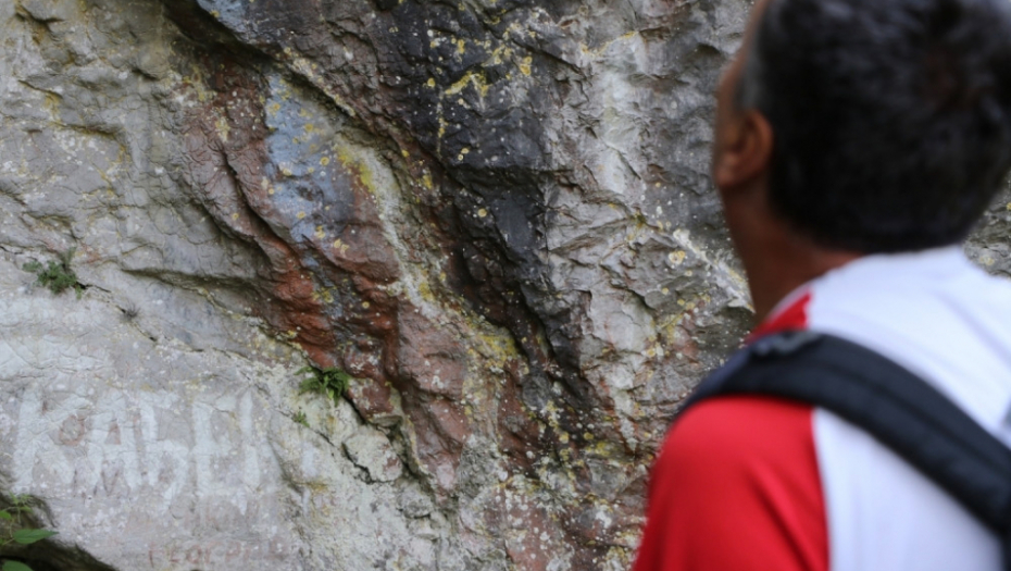 Kađenica pećina, crkva