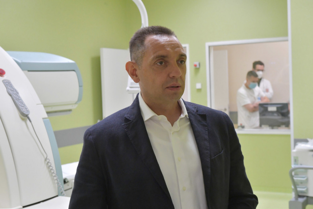 Vma, gama kamera,Aleksandar Vulin