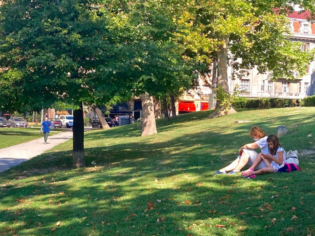 Lepo vreme, toplo vreme, vrućina, devojka,sunce , sunčano