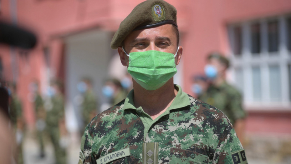 Aleksandar Vulin, Vojska Srbije,  Vojnik, Vojnici