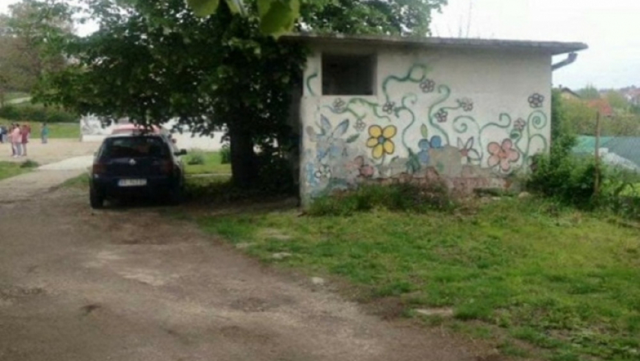 Škola u Leštanima u vreme Đilasove vladavine