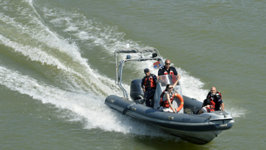 Rećna policija, morska policija