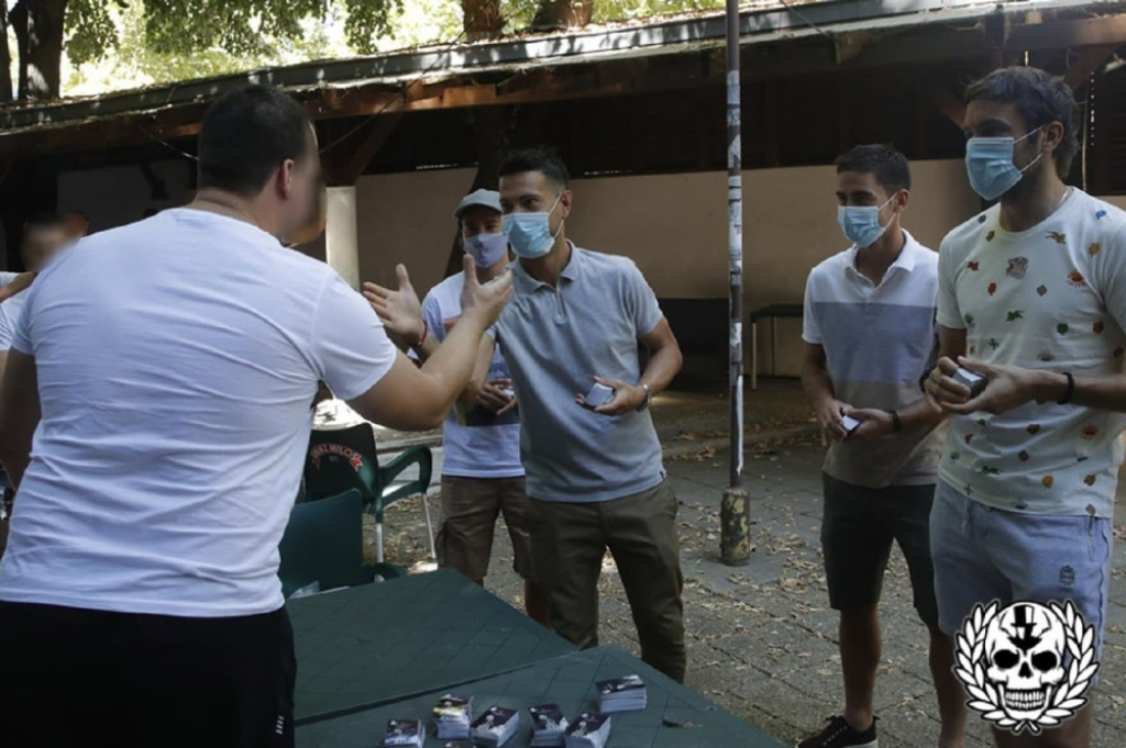 Lola Smiljanić sa navijačima Partizana