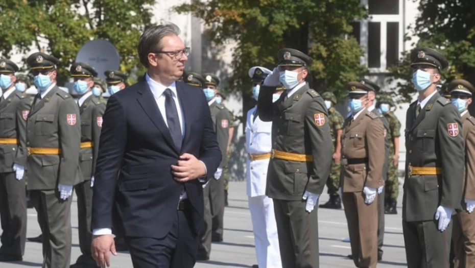 Aleksandar Vučić i vojska